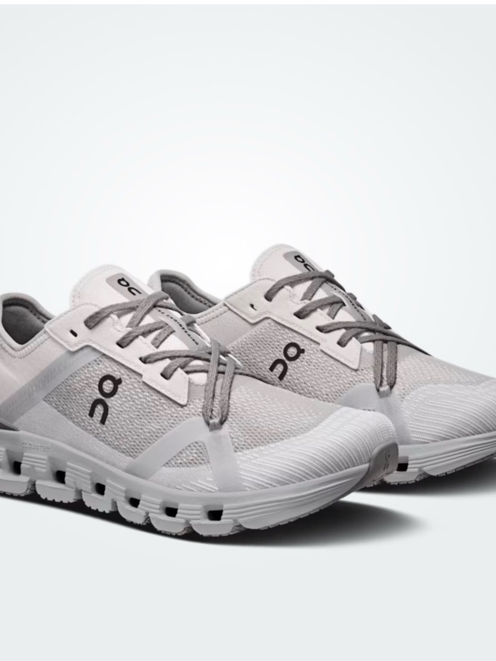 On Running Cloud X 4 AD Sneaker in Light Gray 7.5